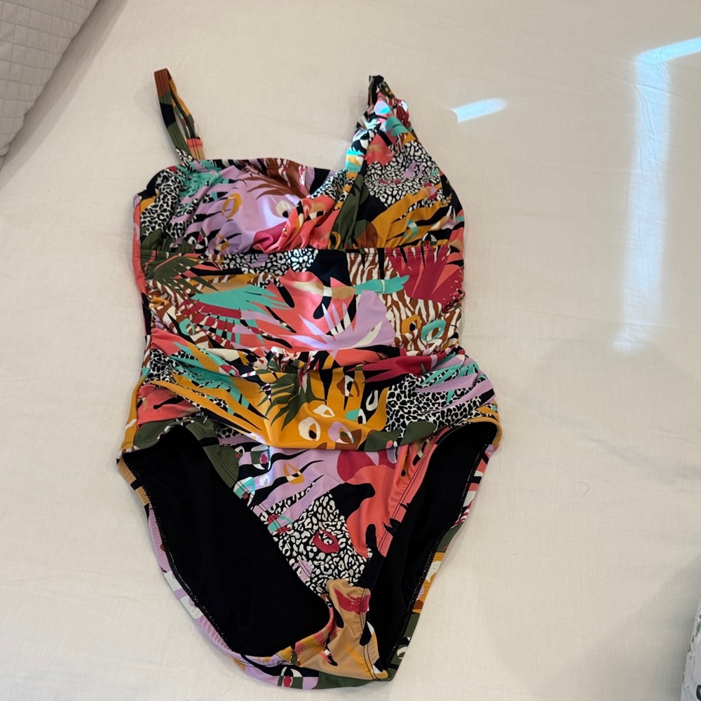 *NWOT*Bleu Rod Beattie Tribal Swimsuit -SIZE 12; coral,black, olive, mustard